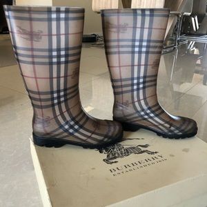 Burberry Rainboots